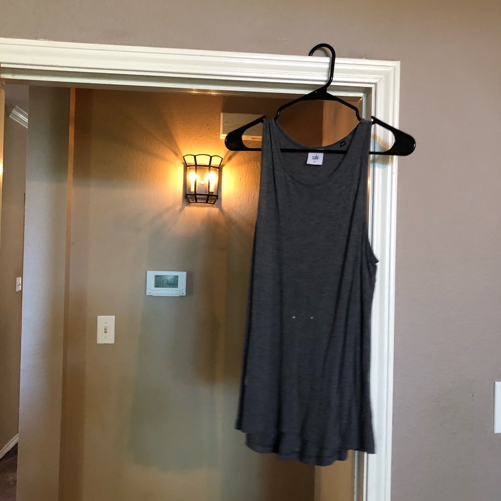 CAbi charcoal classic soft gray tank 🖤🤍🖤❣️